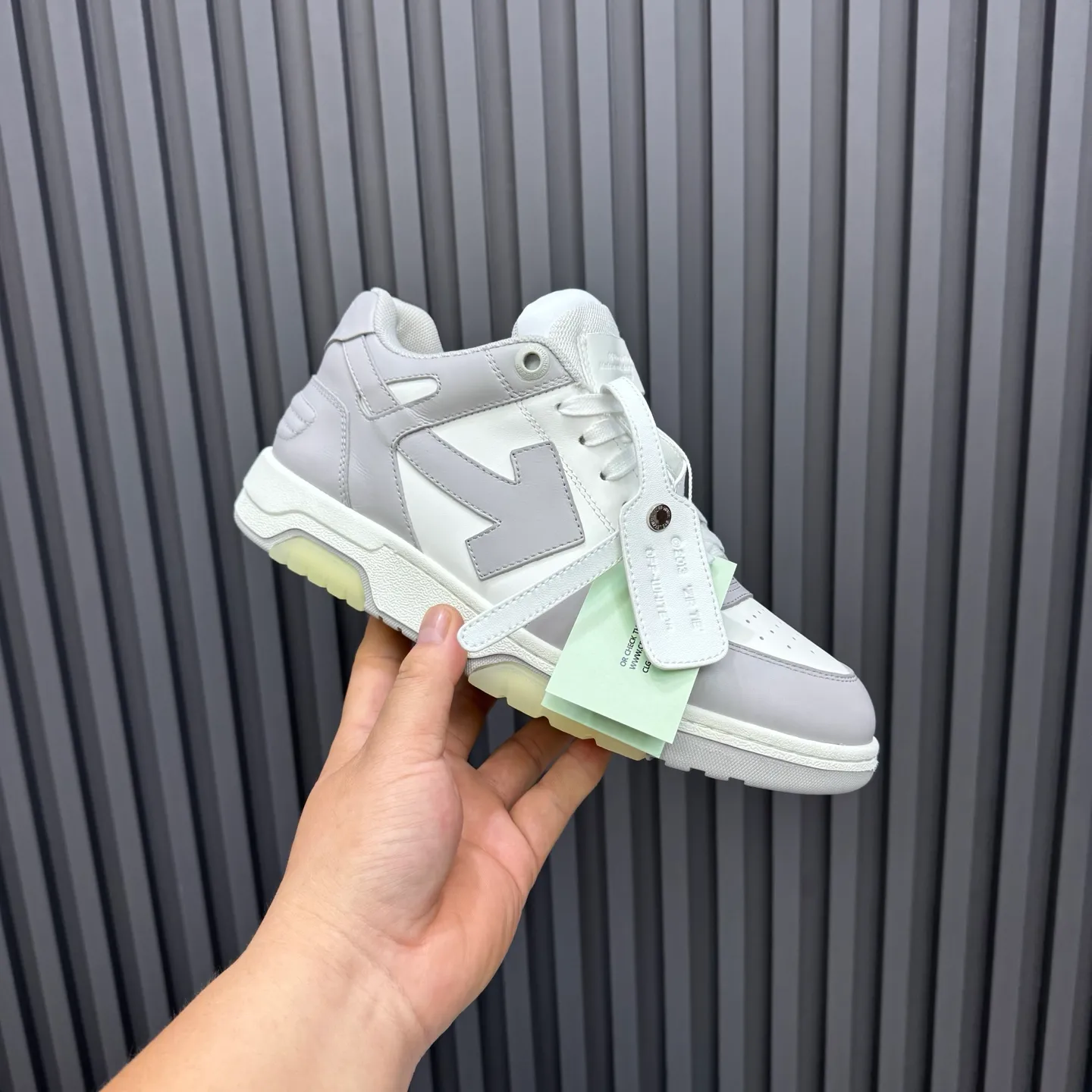 P620 OFF WHITE⚡️Couple model⚡️35-40 women’s model 39-46 men’s model